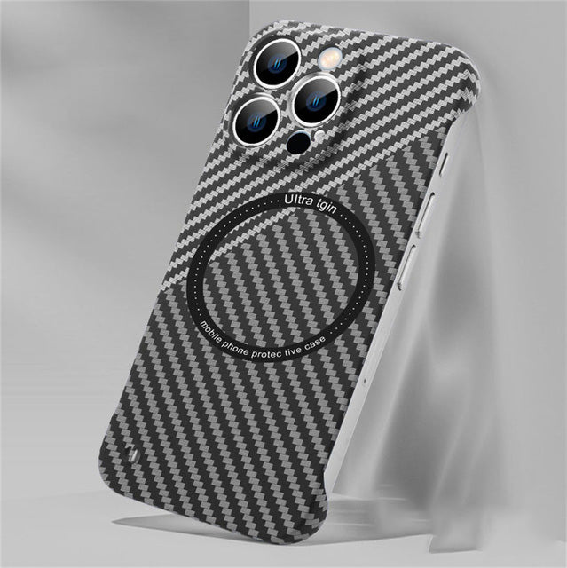 Premium Hülle, Abdeckung, Kohlefaser | Apple iPhone 15/13/12/11/14 Pro Max - Ultradünn, MagSafe, magnetische kabellose Ladeabdeckung - Phone Heaven Zone